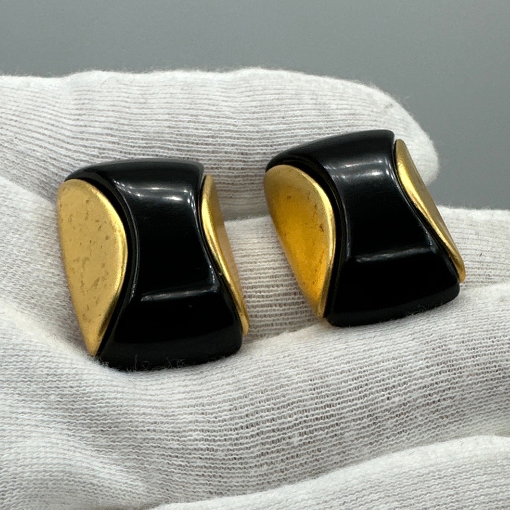 Vintage Rare Givenchy Lucite and gold tone metal Earrings Clip On 1980’s #372‎